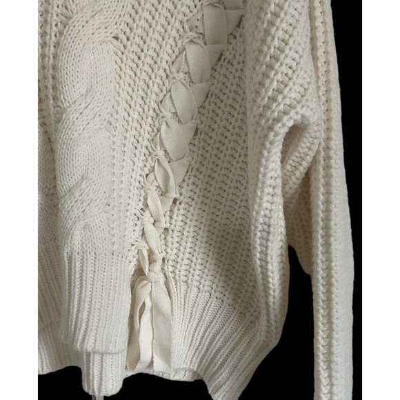 Ultra Flirt XL Woman’s Ivory V-Neck Cable Acrylic Sweater Style RS617401 - Picture 3 of 12